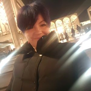 Meet your Posher, Alla